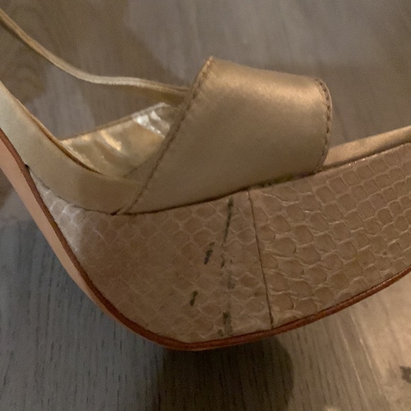 Bebe size 8 satin and snakeskin high heels, light champagne color - Picture 9 of 9